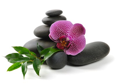 Masáž horkými lávovými kameny (Hot Stones massage)